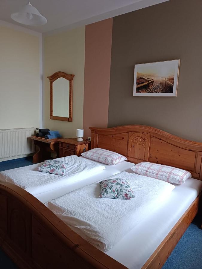 Garni Hotel Post Weissenstadt Ngoại thất bức ảnh