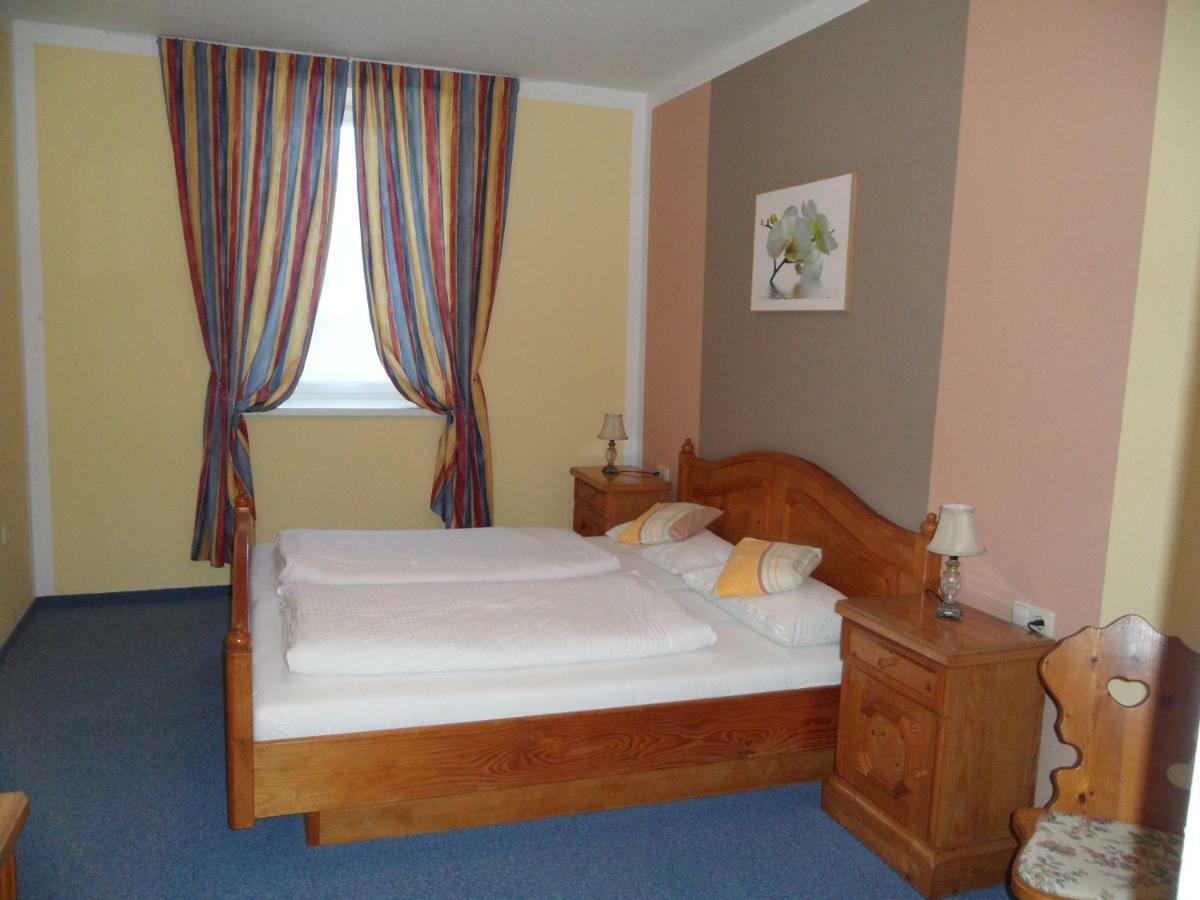 Garni Hotel Post Weissenstadt Ngoại thất bức ảnh